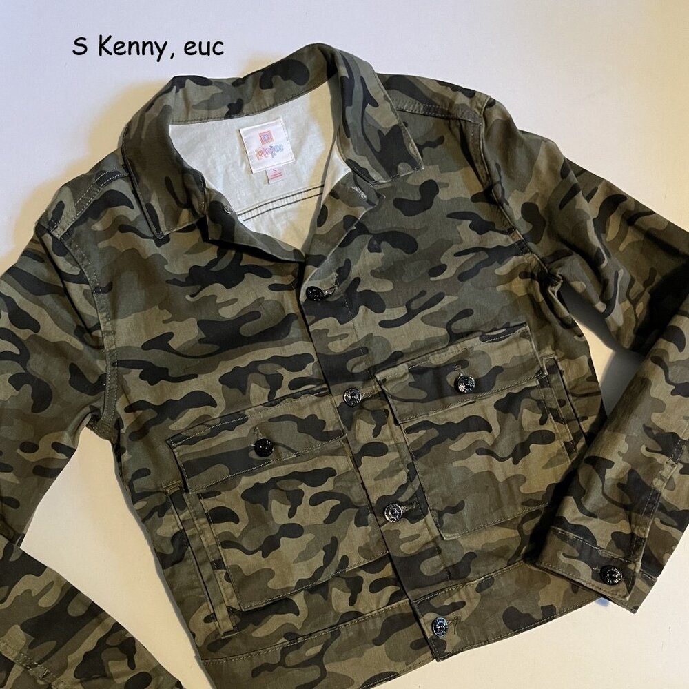 Small Lularoe Kenny jean jacket, green camo